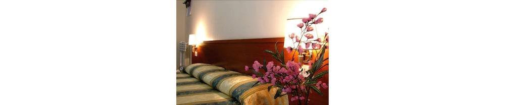 Hotel Maryelen 2 Roma Dış mekan fotoğraf