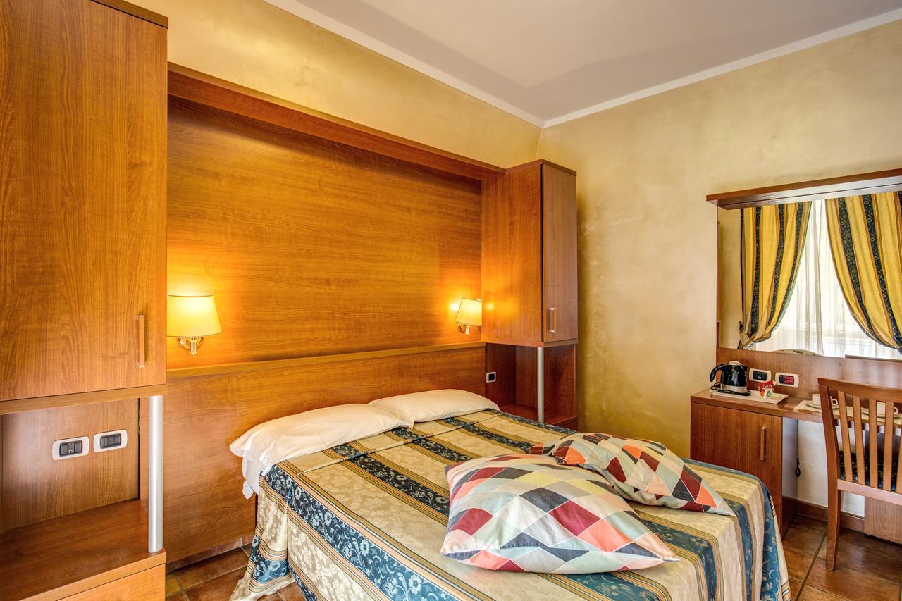 Hotel Maryelen 2 Roma Dış mekan fotoğraf